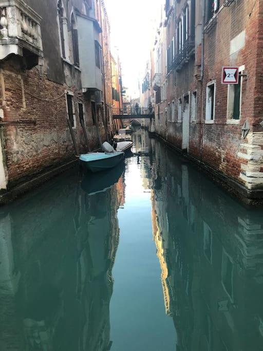 Walk On The Water ✧ 5 Minutes To Rialto Bridge Veneza Exterior foto